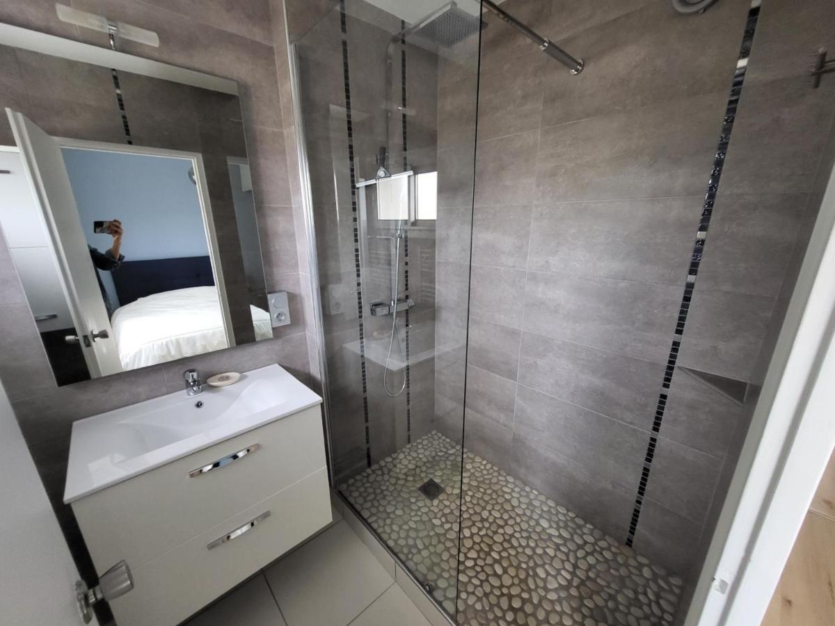 Appartement T2 Face Plage Avec Balcon, Cuisine Equipee Et Tv - Fr-1-92-908 Les Sables-dʼOlonne Eksteriør billede