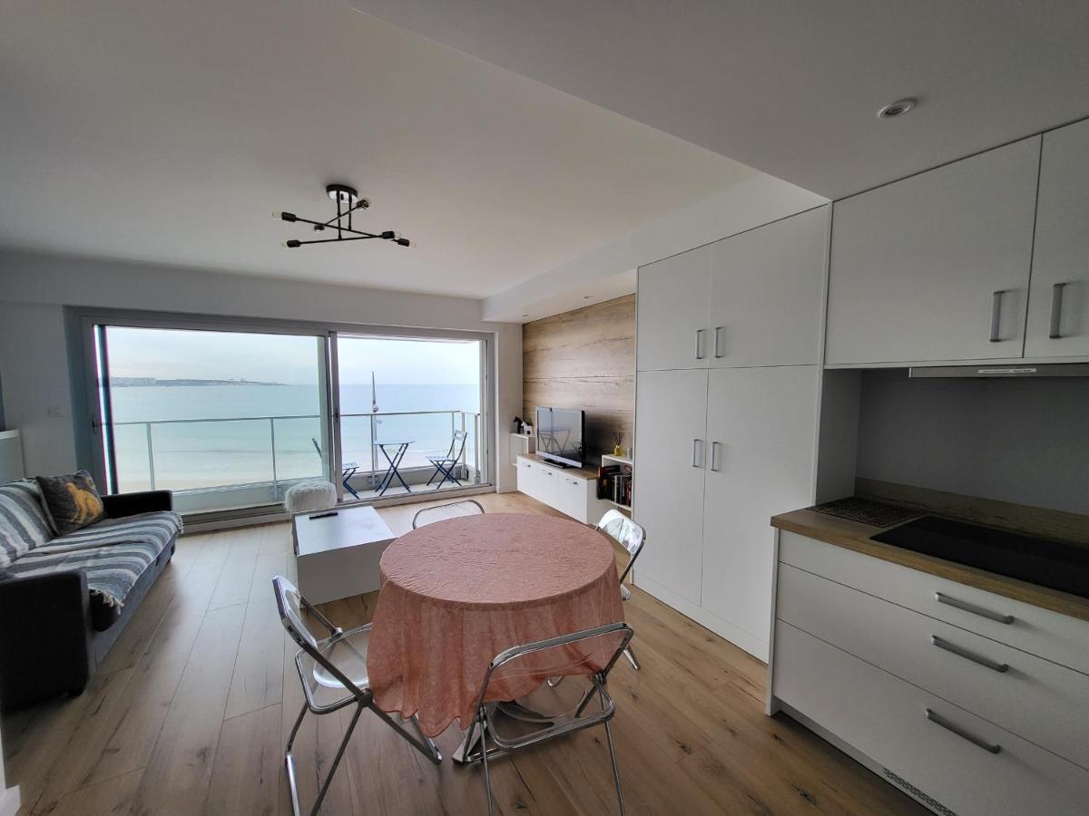 Appartement T2 Face Plage Avec Balcon, Cuisine Equipee Et Tv - Fr-1-92-908 Les Sables-dʼOlonne Eksteriør billede